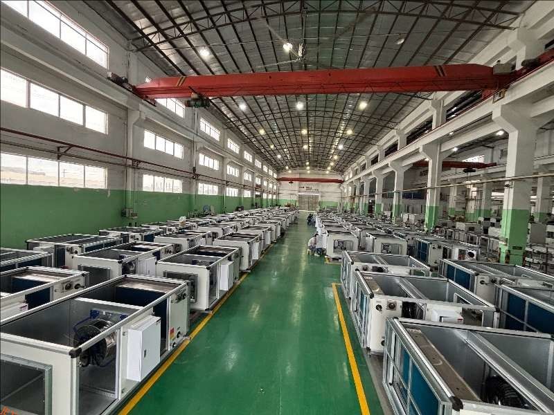 Sistema di raffreddamento a flusso d'aria per edifici industriali